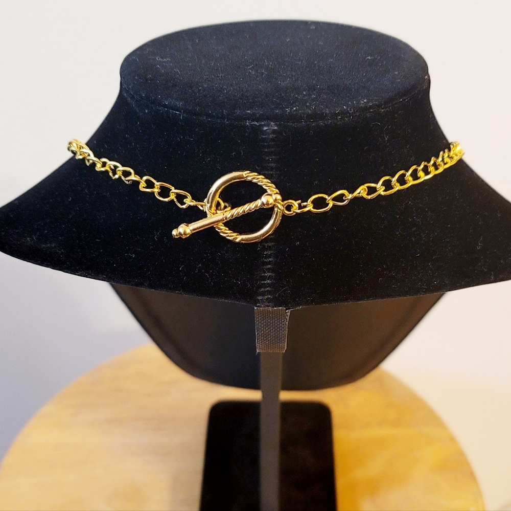 Elegant Crafted Goldtone Beaded Necklace with Vibrant Indian Agate and Jasper - Picture 7 of 7